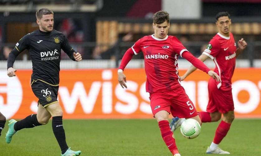 特别是在中 特别是在中